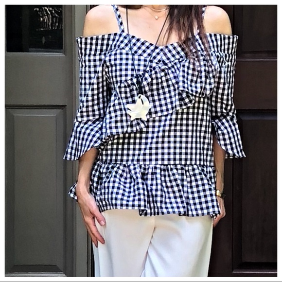 Luzzabella Paris Tops - ♦️LAST ONE♦️Cold shoulder houndstooth  chic top